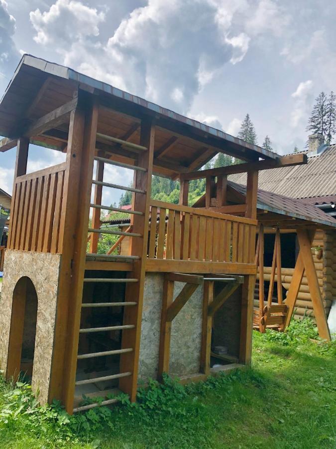 Садиба ЯНА Славске Екстериор снимка